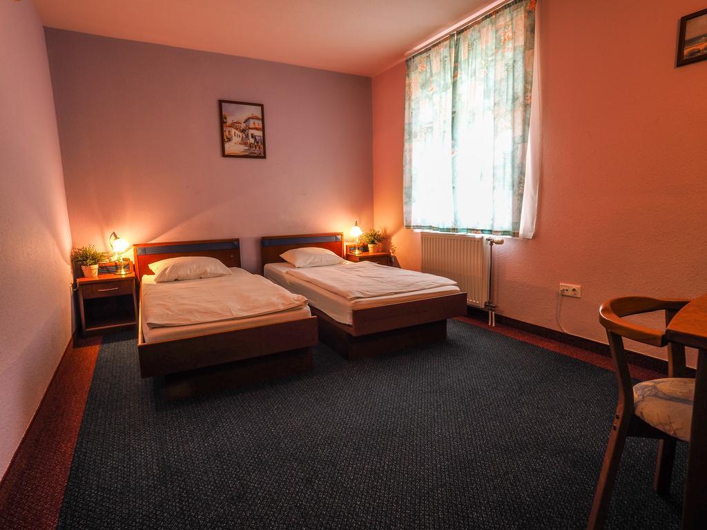 Hotel Aranysas Альшоэрш Экстерьер фото